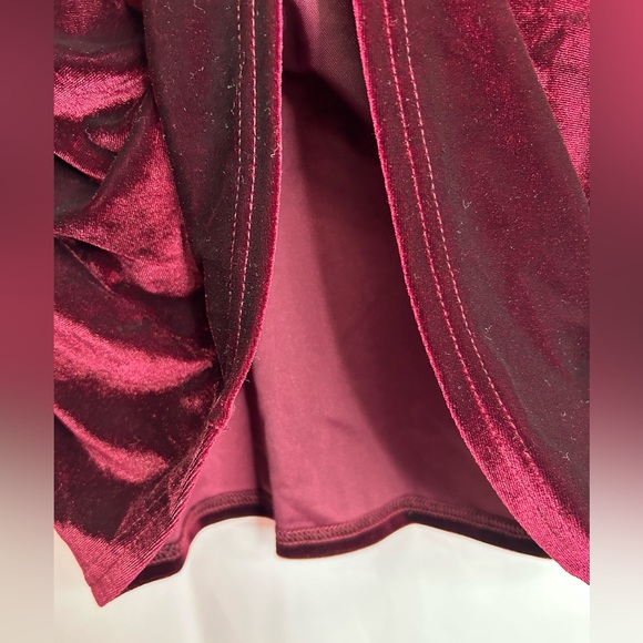 AMARYLLIS | Wine Velvet Ruffle-Accent Short-Sleeve Top (Size: Medium) - Picture 9 of 12
